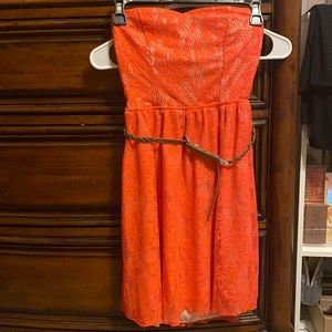 Mini summer dress with lace.